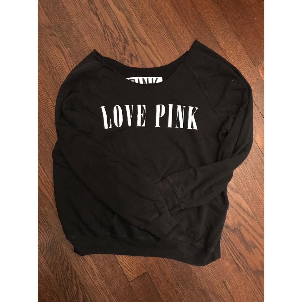 Off the shoulder crewneck